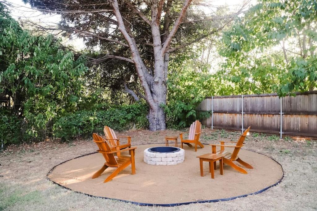 The Little Getaway-Sleeps 4, Firepit, Pet Friendly Villa Pottsboro Ngoại thất bức ảnh